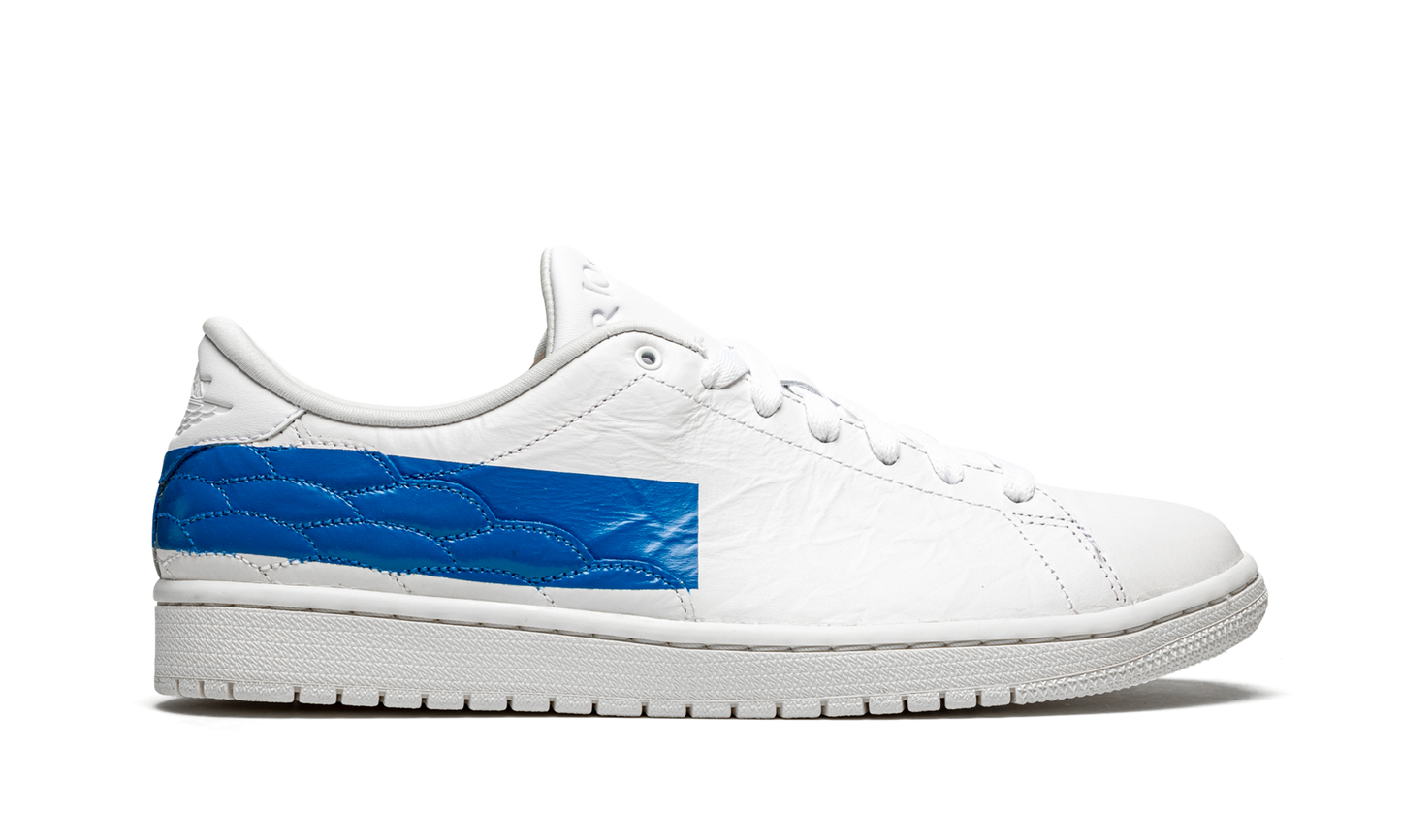 Air Jordan 1 Centre Court "Military Blue"