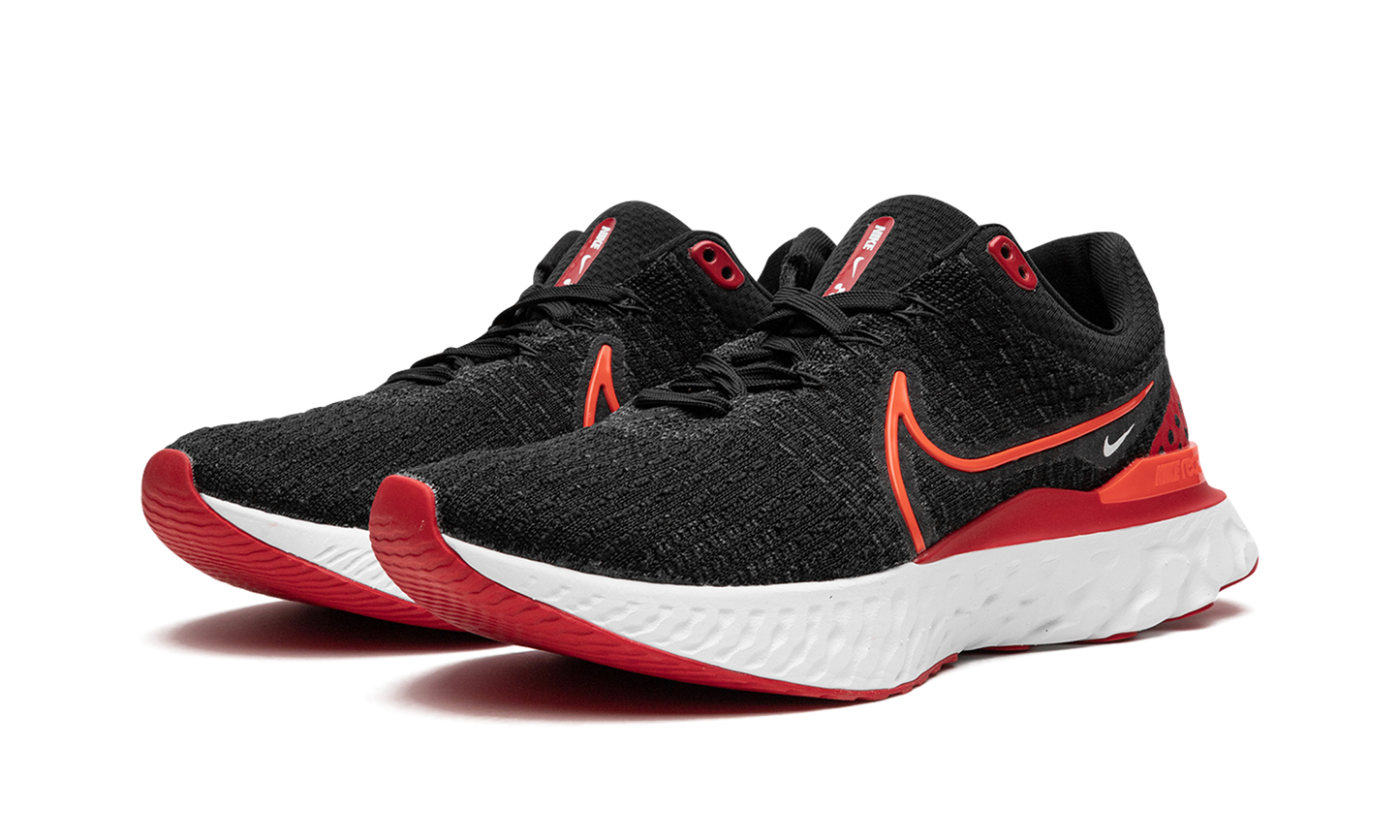 REACT INFINITY RUN FK 3 MNS WMNS "Blasck University Red"