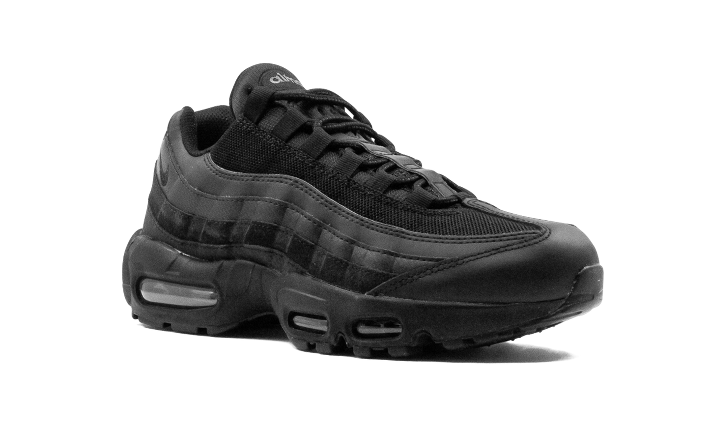 Air Max 95 Essential "Triple Black"
