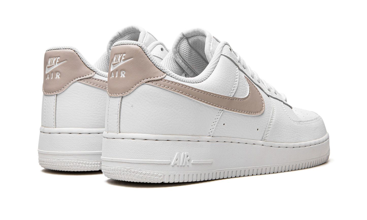 AIR FORCE 1 '07 LO WMNS "White Fossil Stone (W)"