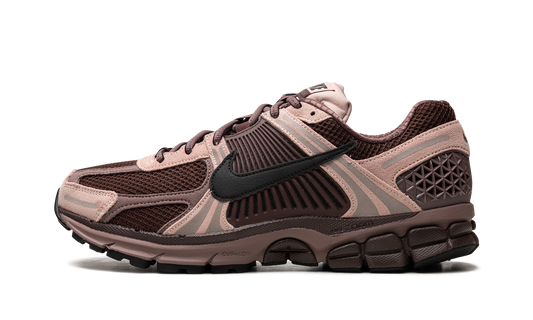 ZOOM VOMERO 5 WMNS "Plum Eclipse"