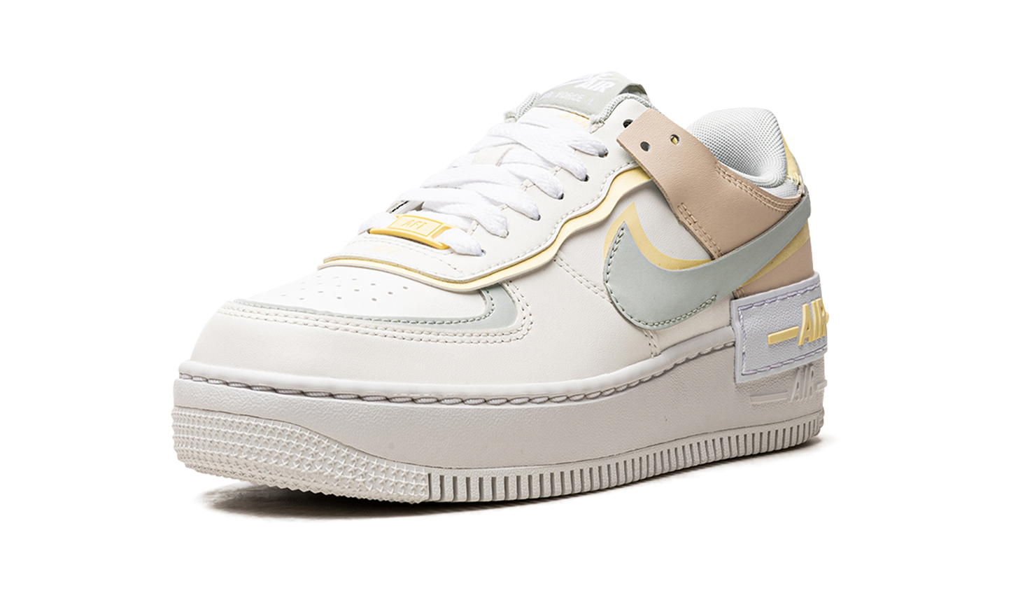 AF1 SHADO WMNS "Sail / Citron Tint"