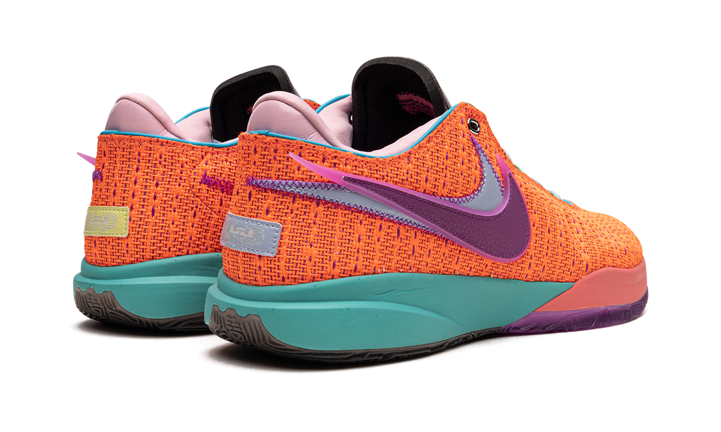 LeBron 20 "Chosen 1"