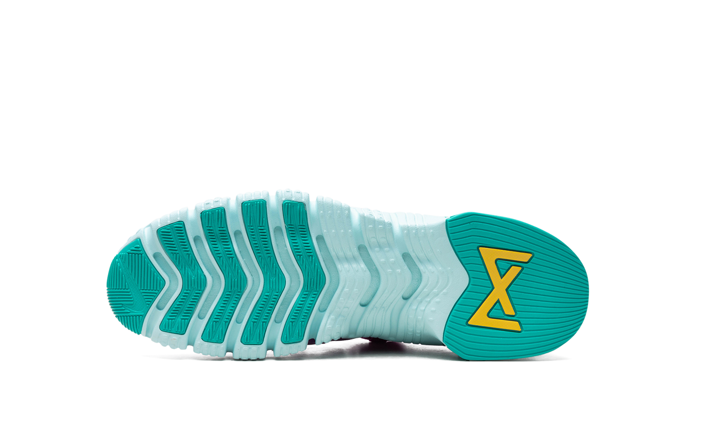 Free Metcon 5 WMNS "Hyper Violet"