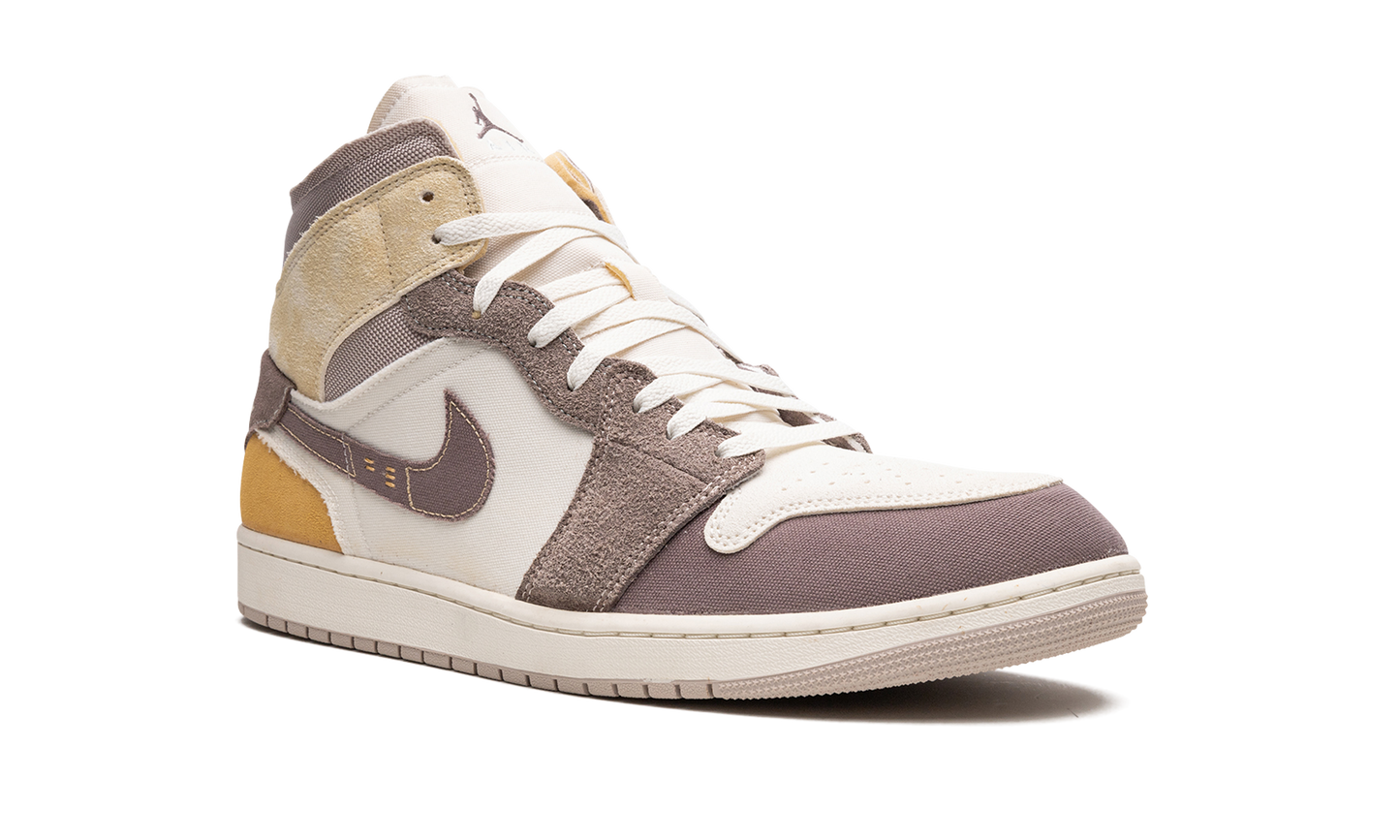 Air Jordan 1 Mid SE Craft "Taupe Haze"