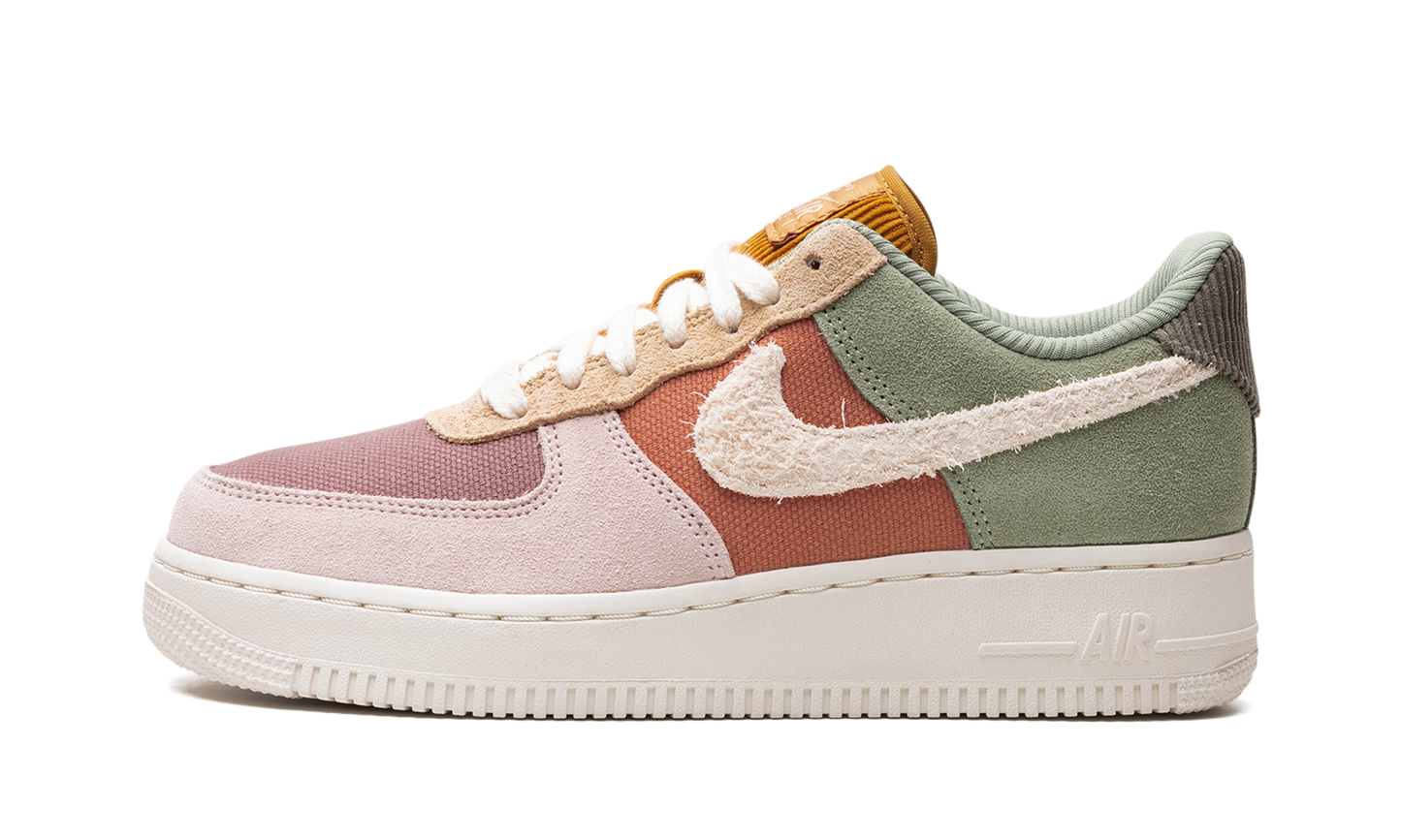 AIR FORCE 1 WMNS "Oil Green"
