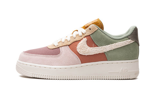 AIR FORCE 1 WMNS "Oil Green"