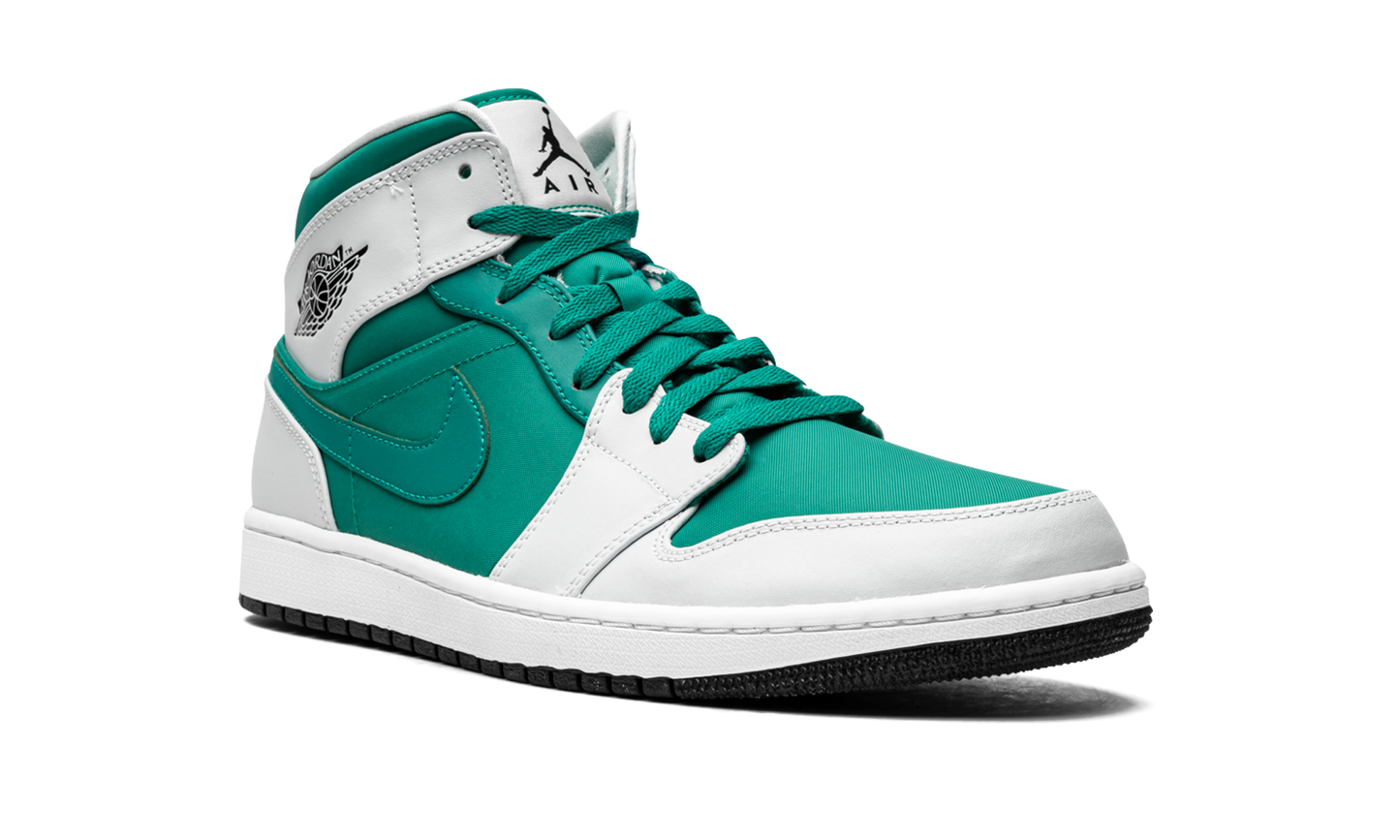 Air Jordan 1 Mid "Lush Teal"