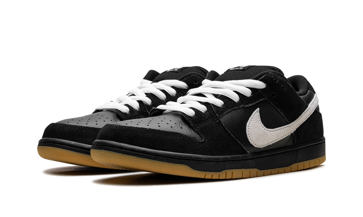 Dunk Low Pro SB "Black White Gum"