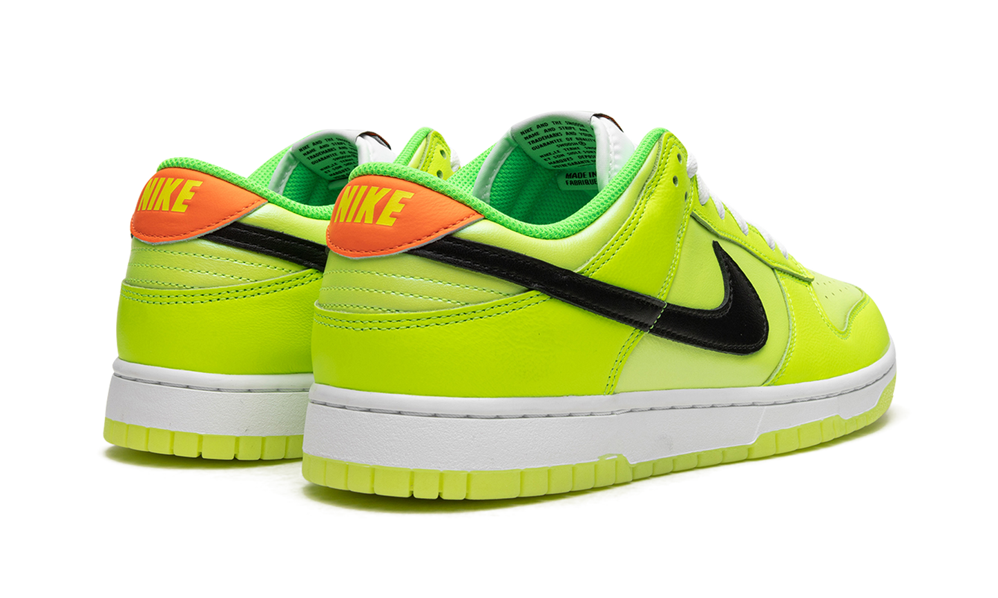 Dunk Low "Glow in the Dark"