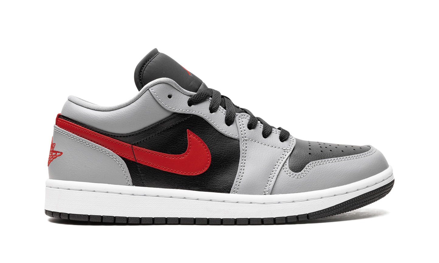 AIR JORDAN 1 WMNS "Cement Fire Red"