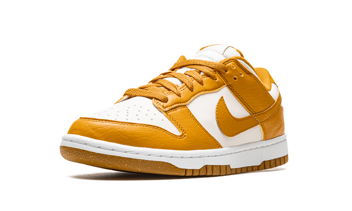 DUNK LO NEXT NATURE MNS WMNS "Gold / Phantom"