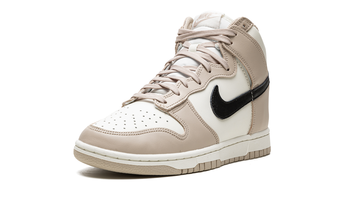 DUNK HIGH WMNS "Fossil Stone"