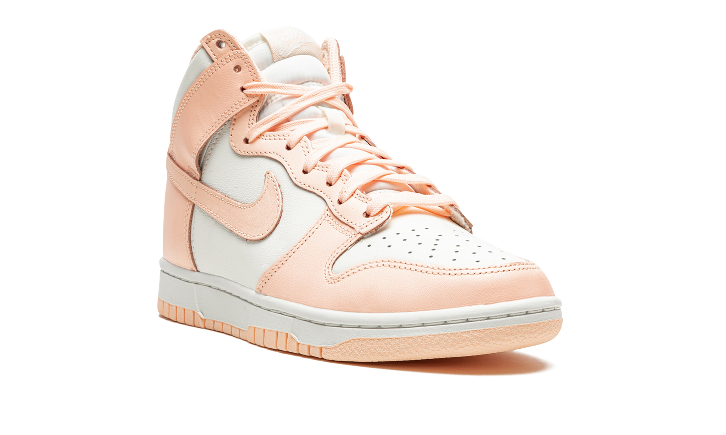 DUNK HIGH WMNS "Crimson Tint"