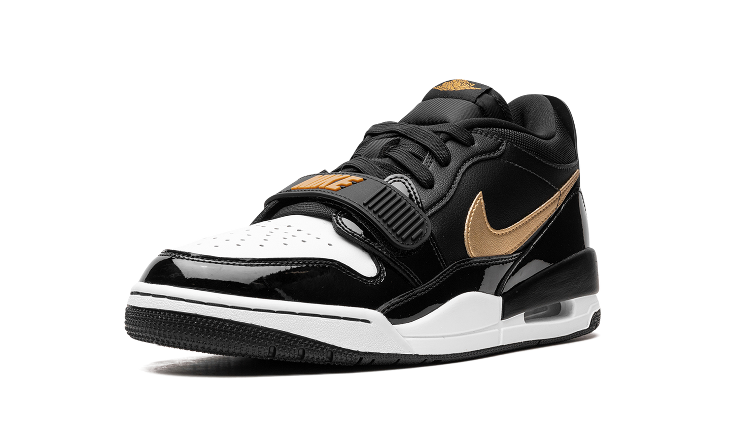 Air Jordan Legacy 312 Low "Black Metallic Gold"