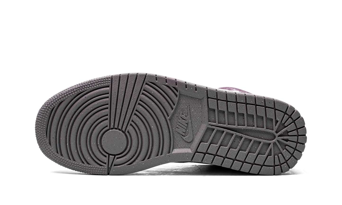 AIR JORDAN 1 MID SE WMNS "Purple Velvet"