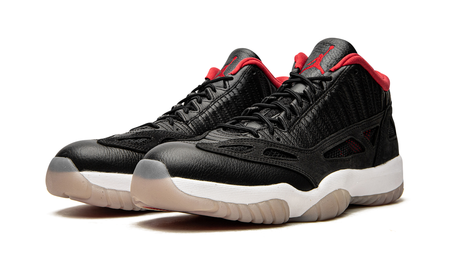 Air Jordan 11 Low IE "Bred 2021"