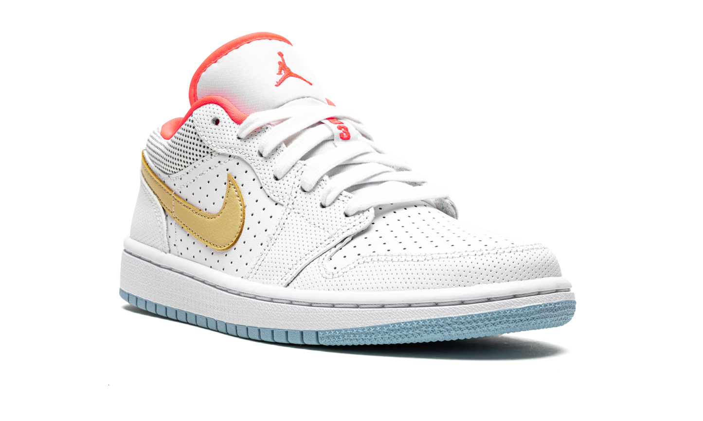 AIR JORDAN 1 LO SE WMNS "White / Sesame / Flash Crimson"