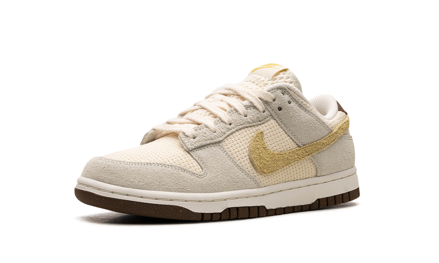 DUNK LOW WMNS "Coconut Milk"