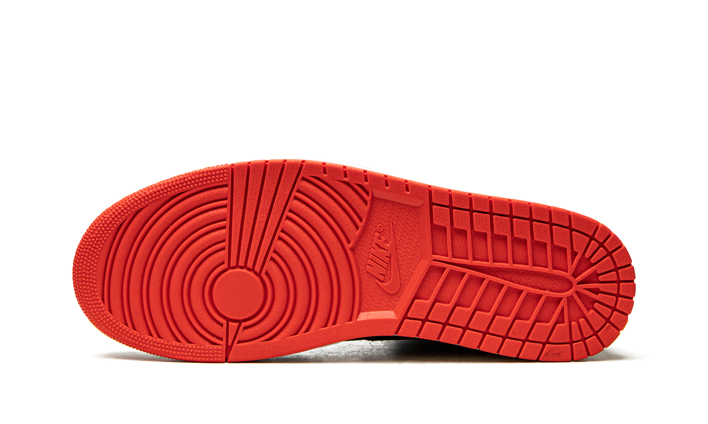 Air Jordan 1 Mid SE "Siempre Familia"