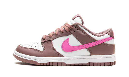 DUNK LOW WMNS "Smokey Mauve"