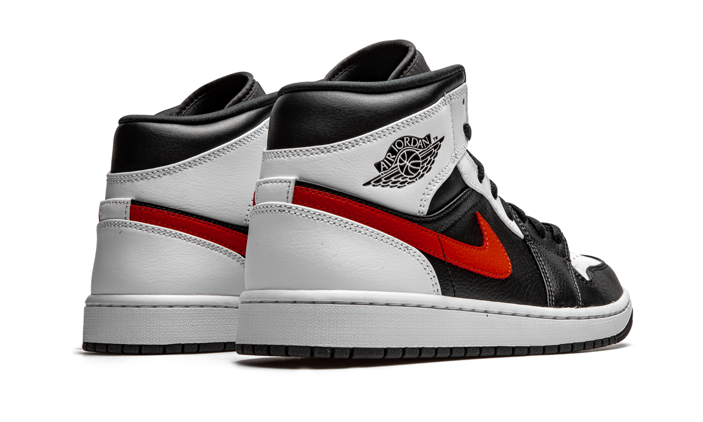 Air Jordan 1 Mid "Chile Red"