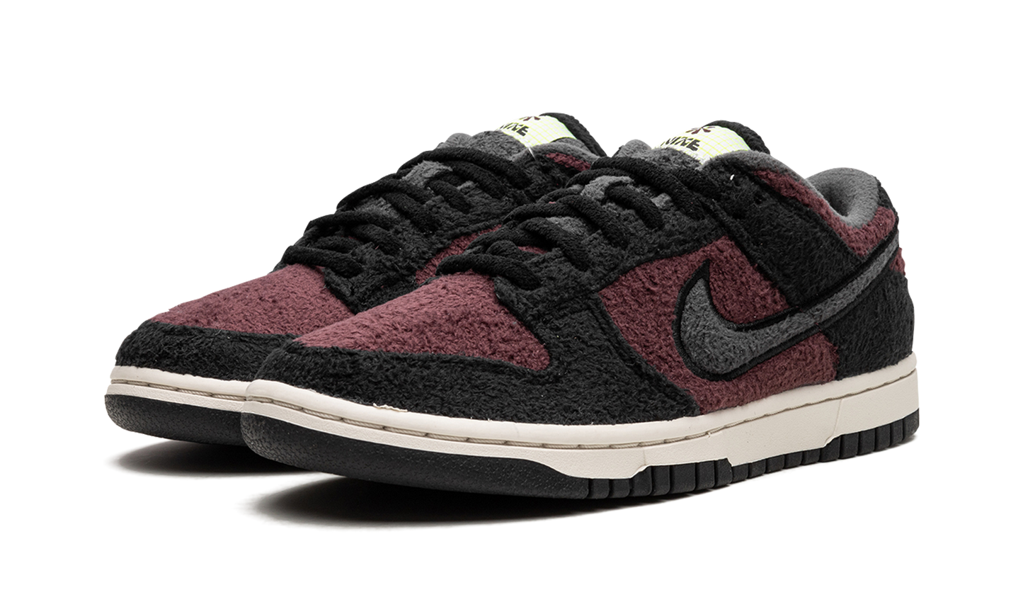 DUNK LO MNS WMNS "Fleece Pack Burgundy Crush"