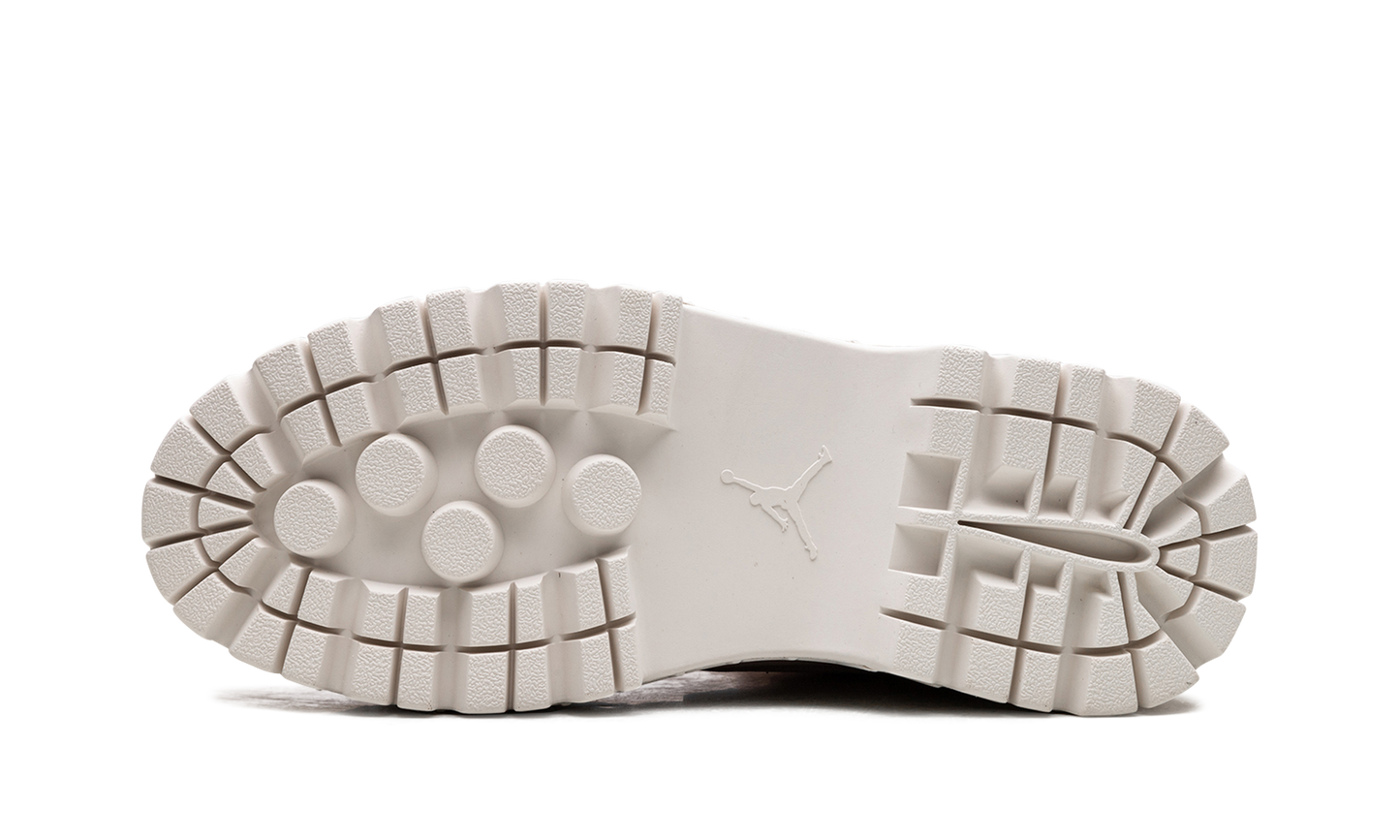 Jordan 1 Brooklyn WMNS "Pink Oxford Phantom"