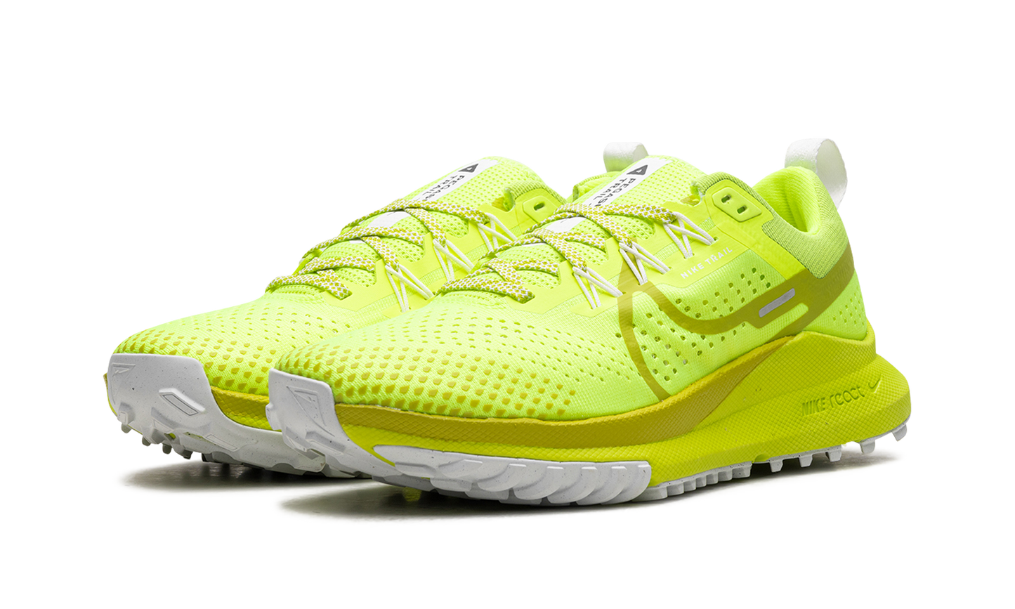 REACT PEGASUS TRAIL 4 WMNS "Volt Bright Cactus"