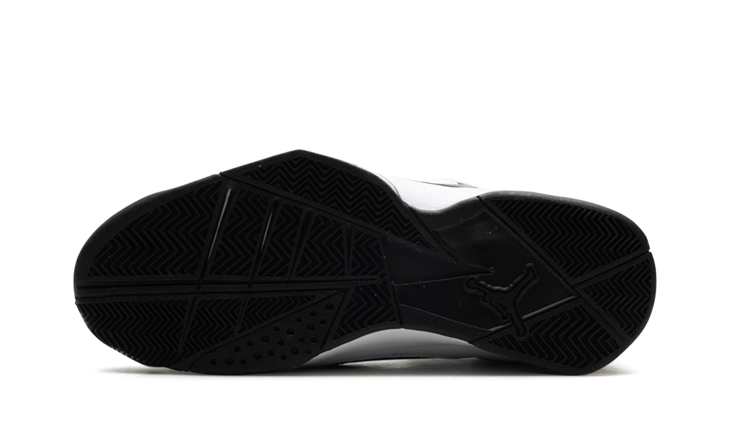 Jordan True Flight "White Black"