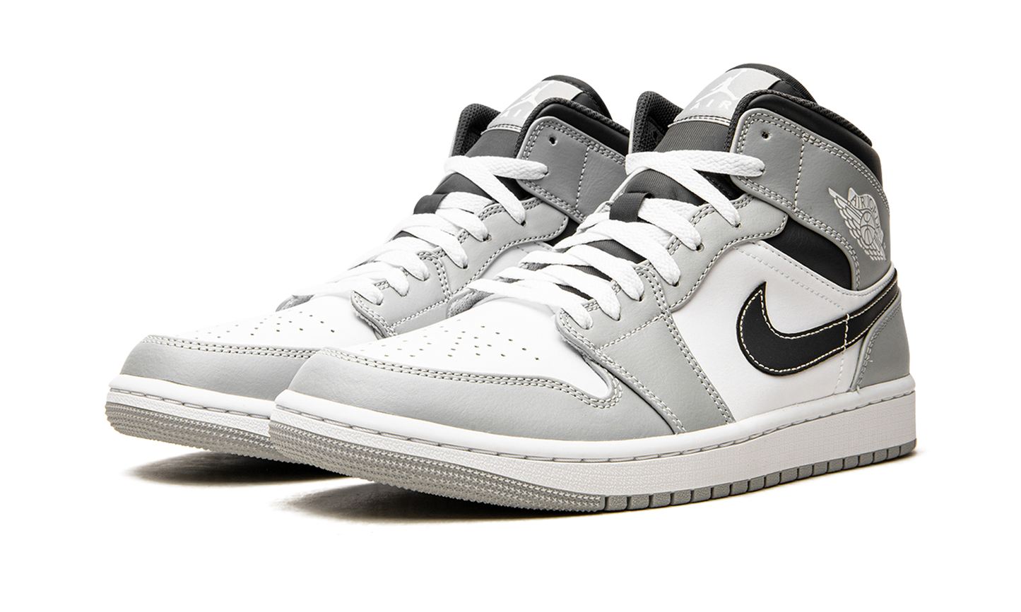 Air Jordan 1 Mid "Light Smoke Grey 2.0"