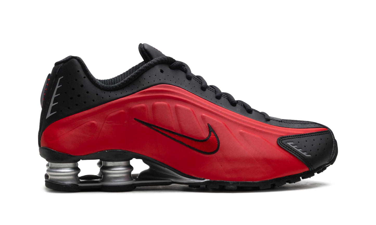 Shox R4 "University Red Black"