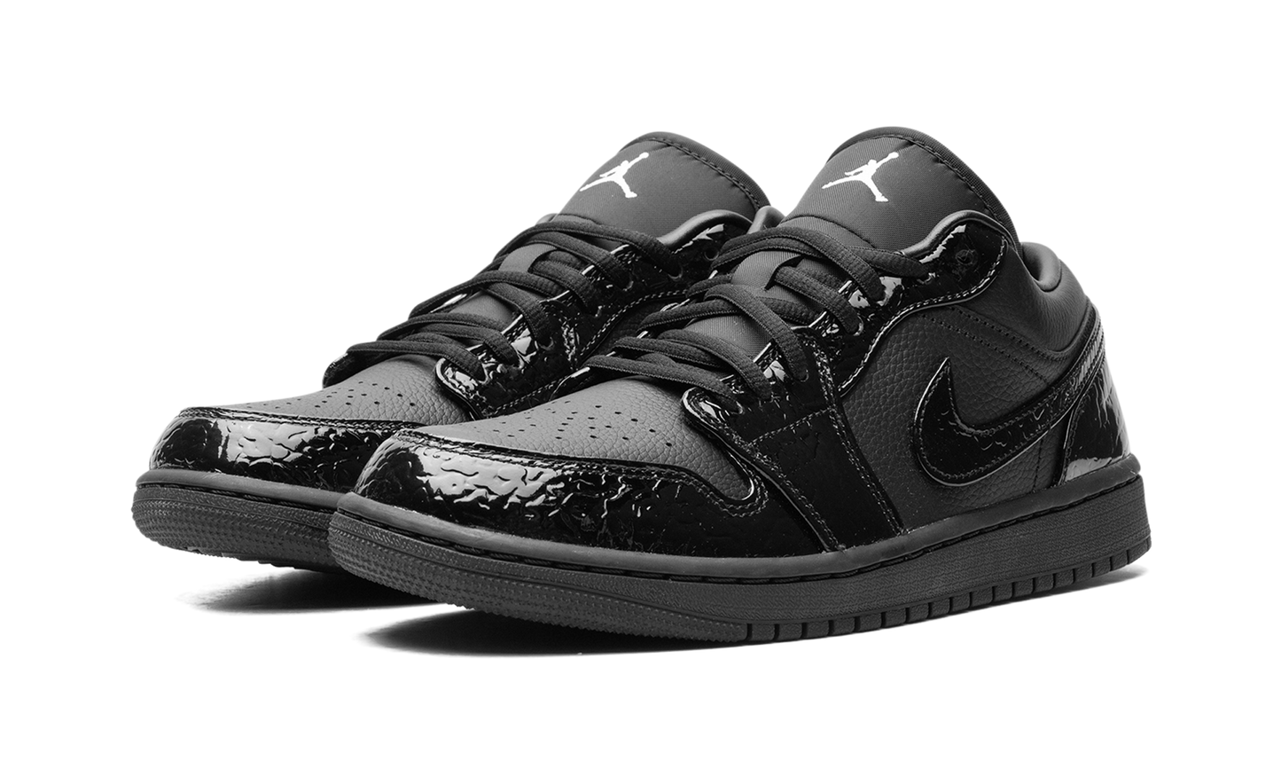 Air Jordan 1 WMNS "Black Croc"
