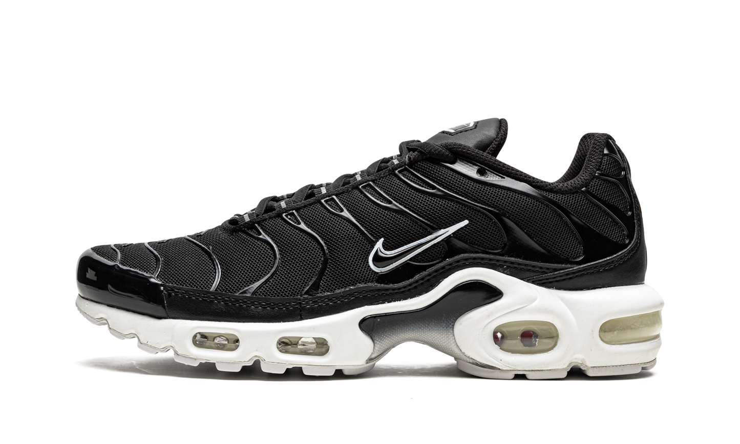 AIR MAX PLUS MNS WMNS "Black / White"
