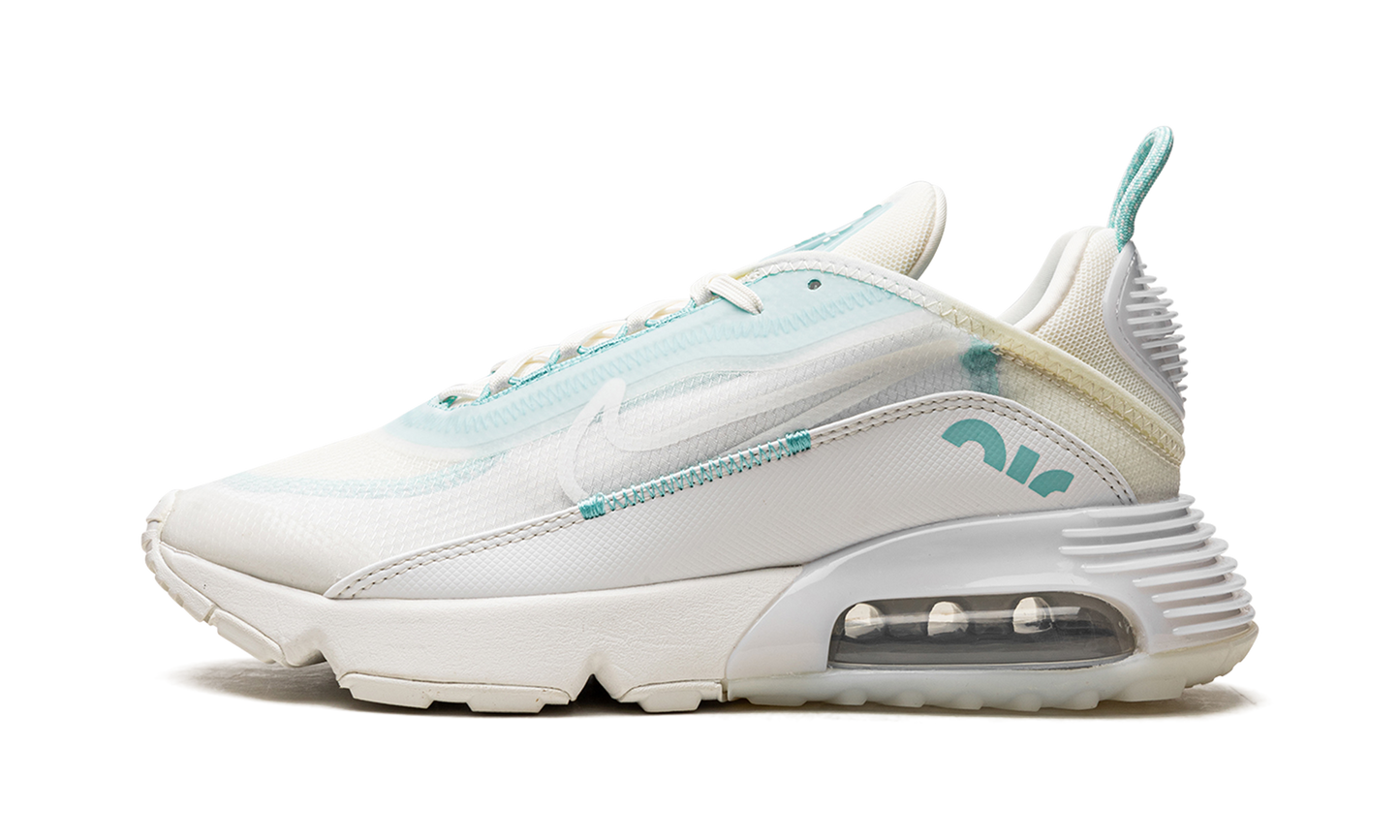 AIR MAX 2090 WMNS "Retro Futurism Pack"