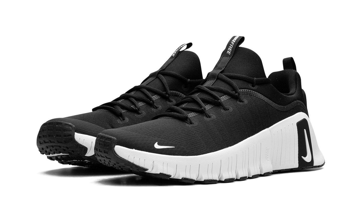 Free Metcon 6 "Black / White"