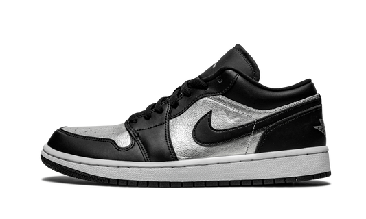 AIR JORDAN 1 LOW SE WMNS "Silver Toe"