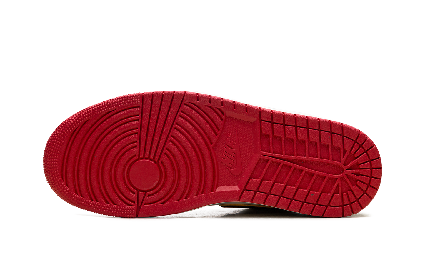 Jordan 1 Low PRM "Sail Cashmere"