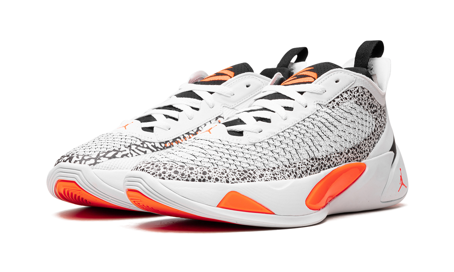 Jordan Luka 1 "The Pitch"