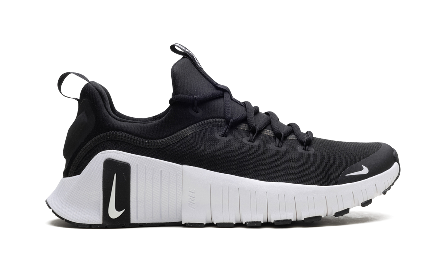 Free Metcon 6 WMNS "Black White"