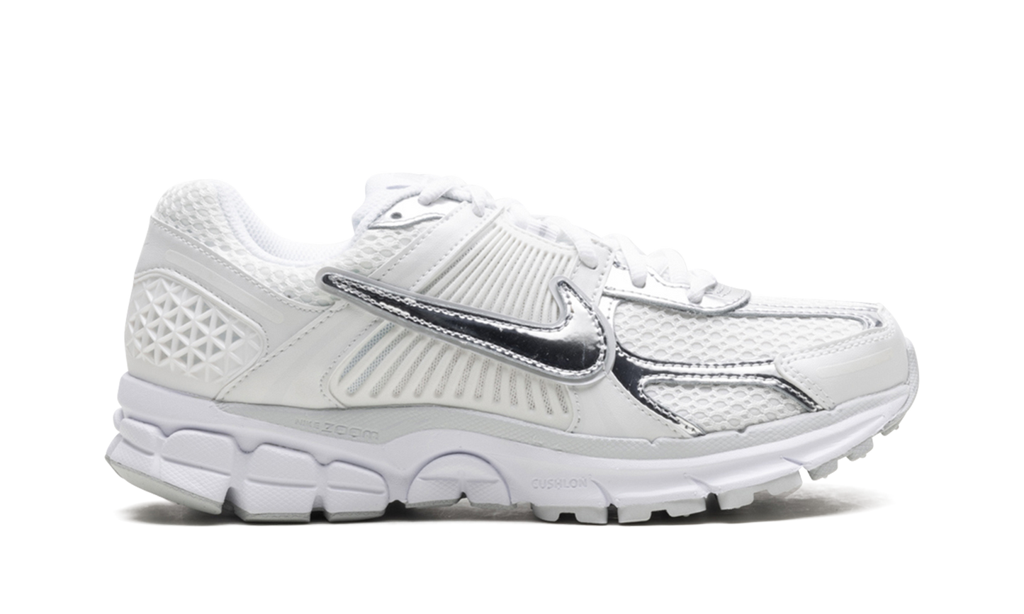 Zoom Vomero 5 WMNS "Chrome Toe"