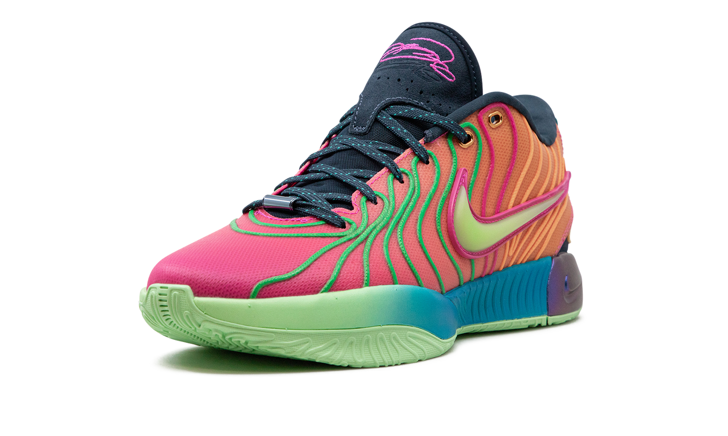 LeBron 21 "Optimism"