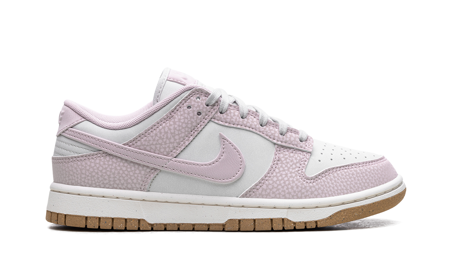 Dunk Low WMNS "Platinum Violet"
