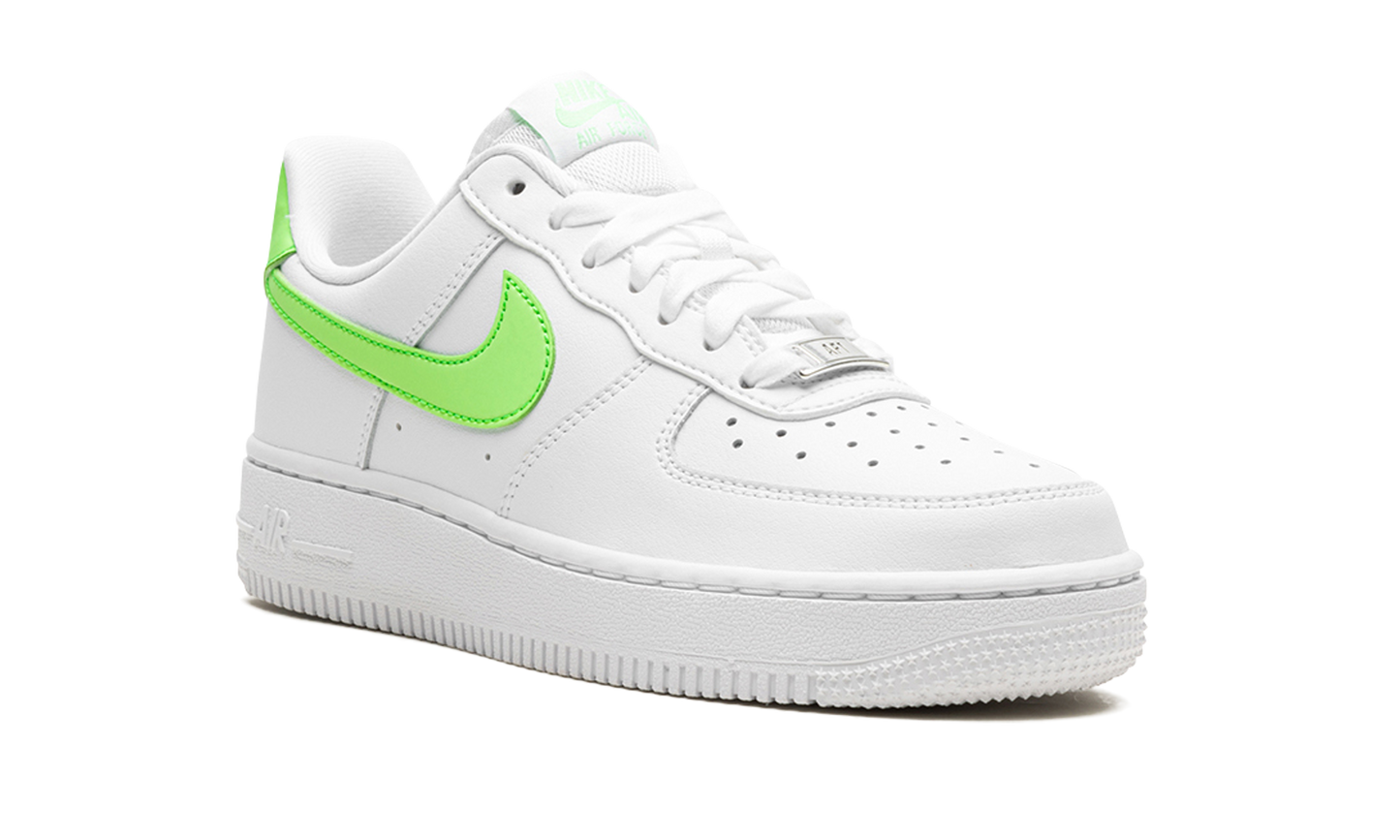 AIR FORCE 1 '07 WMNS "LIME GREEN"