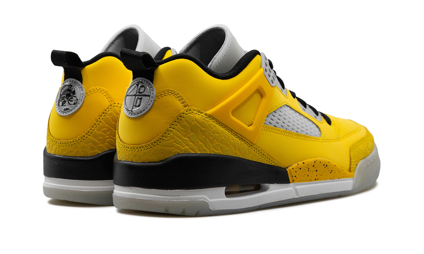 Jordan Spizike Low "Lightning"
