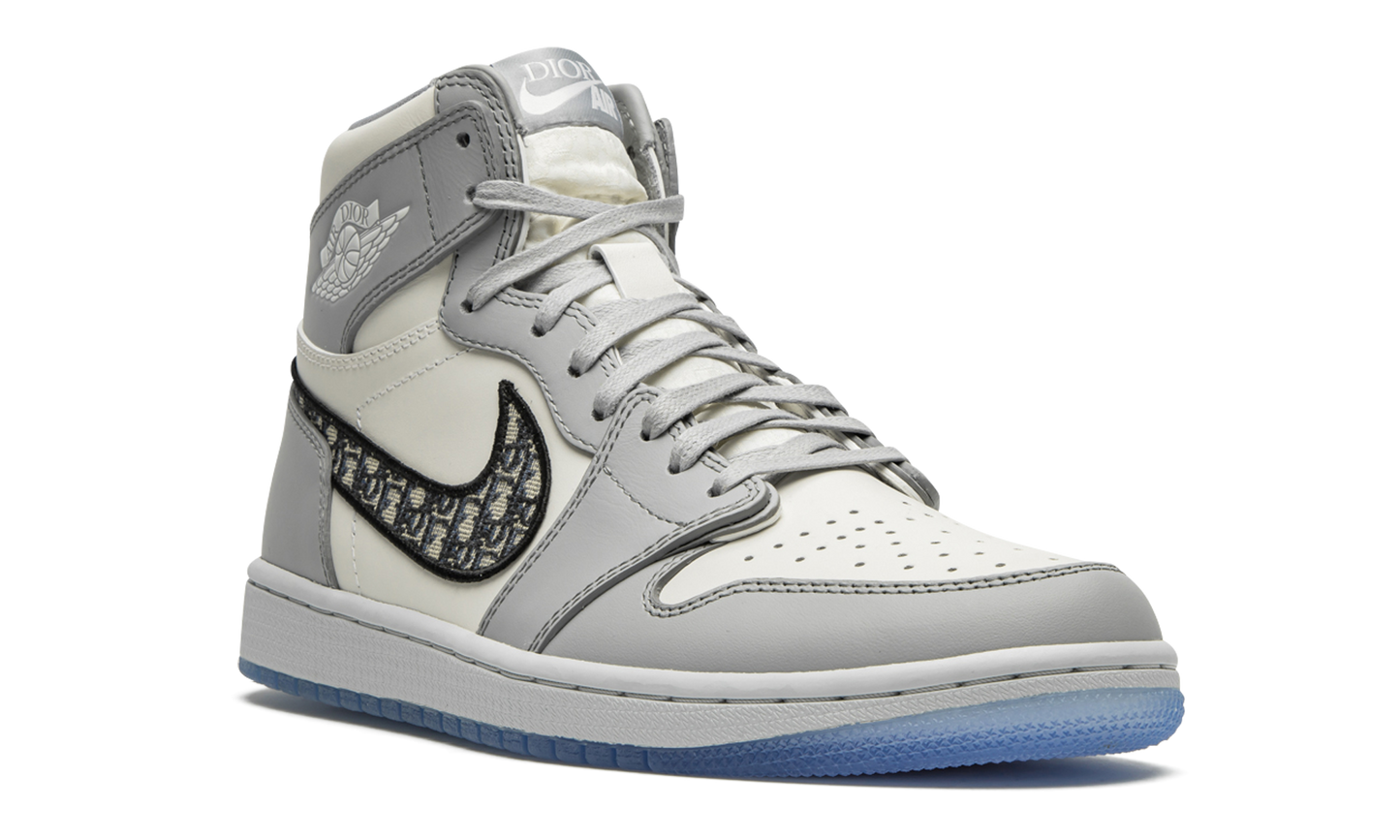 Air Jordan 1 Retro High "Dior"