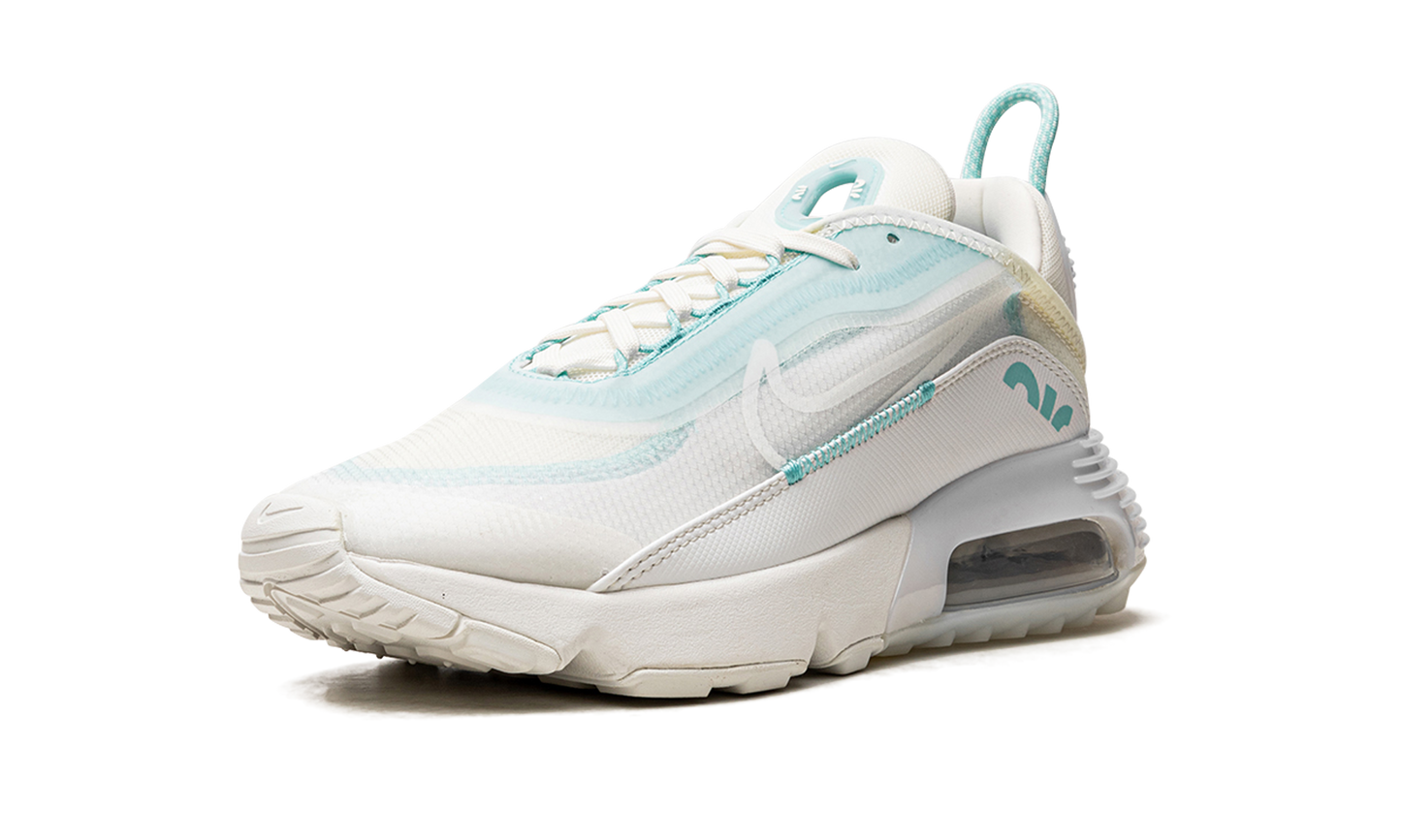 AIR MAX 2090 WMNS "Retro Futurism Pack"