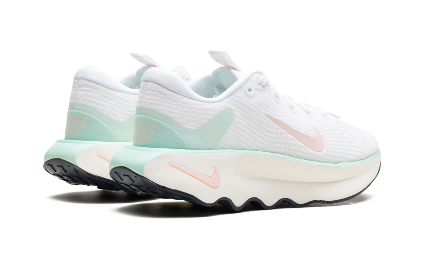 Motiva WMNS "White Mint Foam Sail Sunset Tint"