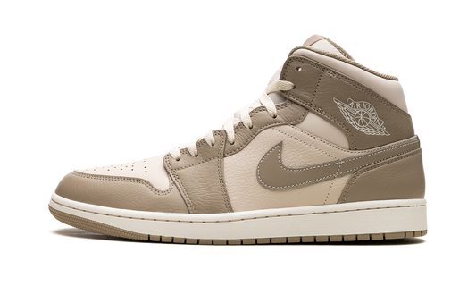 Air Jordan 1 Mid "LEGEND LIGHT BROWN"
