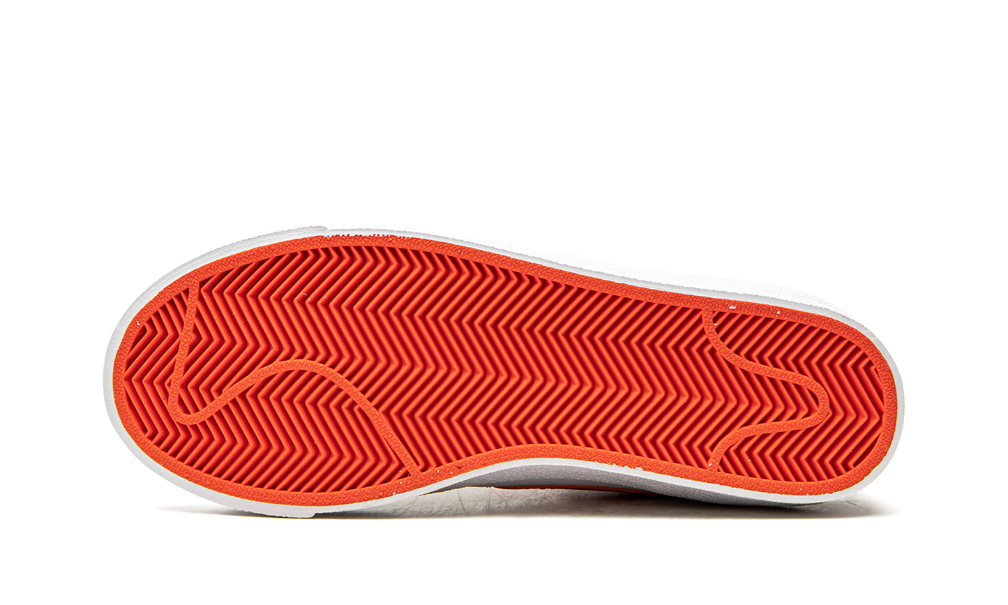 BLAZER MID 77 SE WMNS "First Use"